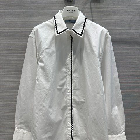 프라다 여성 화이트 블라우스 S-L