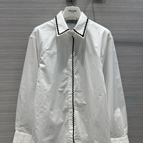 프라다 여성 화이트 블라우스 S-L